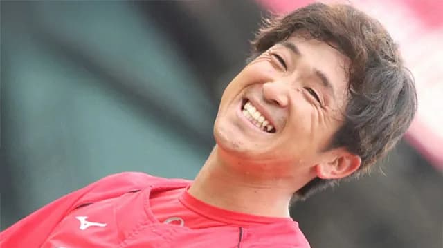 カープ上本崇司、ノーノー阻止打！ロッテシモンズの記録達成を今季初ヒットで阻止