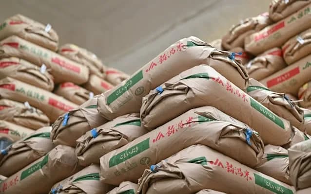【悲報】備蓄米、もう残り10万トンしかない