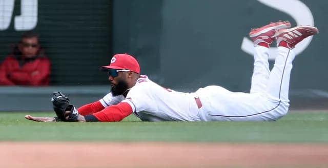 広島ファビアン『DHだと打たない』『守備につくと打つ』法則。ちなC「守備でリズムを作るタイプでは？」