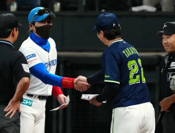 ヤク高津監督、日ハム打線を絶賛「初球から積極的に打ってくるのに3戦で四球を17個選んでる。凄い」