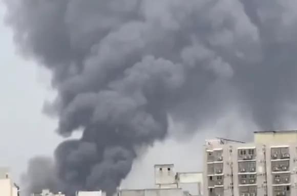 【悲報】インドで旅客機が市街地に墜落。乗客248人・・・・・・・