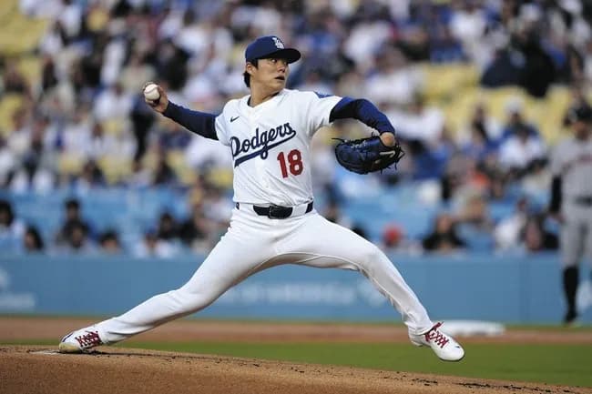 山本由伸、まさかの満塁被弾…3回に四球3つで走者をためる、めずらしくマウンド上でいらだつしぐさも