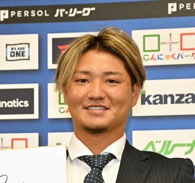 中日ファンワイ、佐藤龍世に心踊らせる