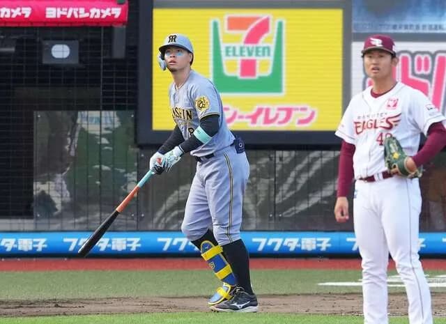 佐藤輝明さん、4打数4三振で全打席確信歩きの蛮行に出る