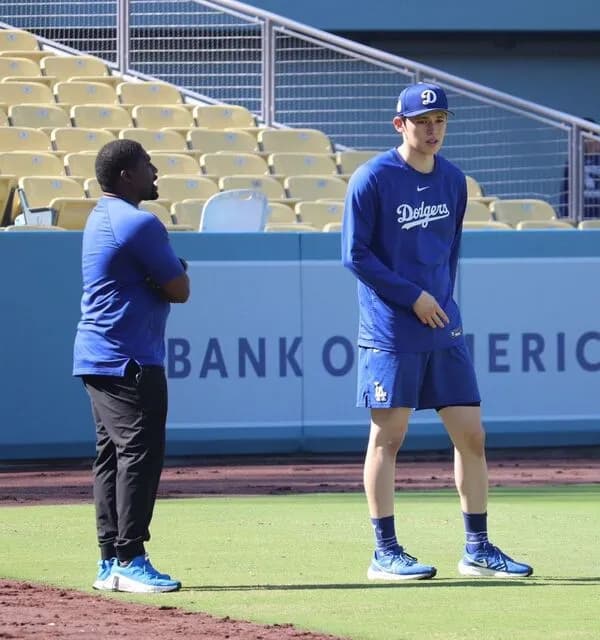 【悲報】ドジャースの佐々木が今季絶望