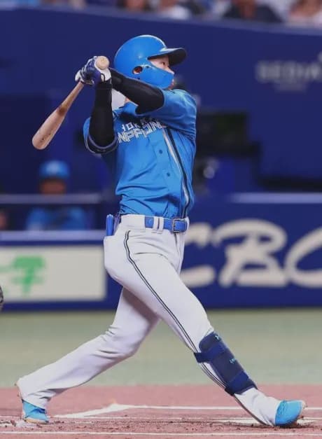 日本ハムが電光石火の先制劇　矢沢宏太が先制の適時二塁打「勢いに乗って打てました」