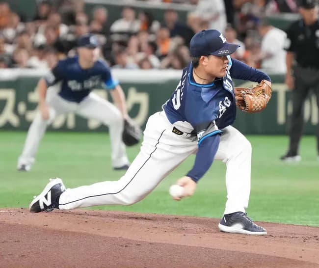 西武・西口監督、７回の甲斐野を送り出した後ベンチ内で豊田コーチと何かを話す場面について「まぁ、何かあったんでしょうね」