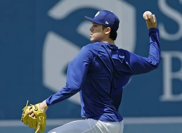 佐々木朗希、今季絶望とロバーツが説明。理由はコミュニケーション不足か