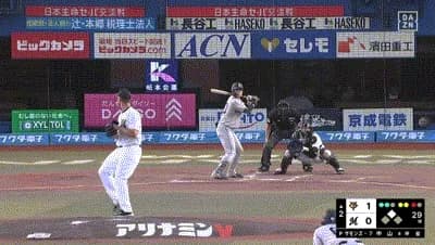 【ロッテ対巨人3回戦】ロッテ・小川の守備…