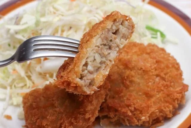 歳をとると「メンチカツ」の美味しさが分かるようになるよなw