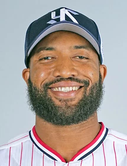 ヤクルト・サンタナが登録抹消