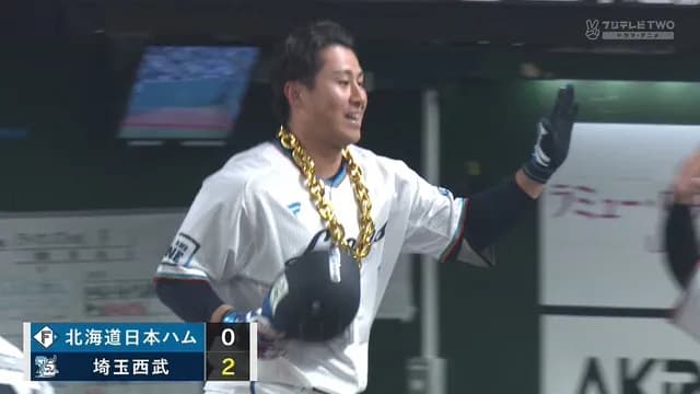 西武・渡部聖弥、自らの復帰を祝う5号ホームラン！