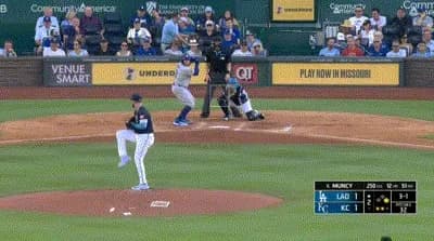 ドジャース・マンシー、二試合連発第13号勝ち越し2ランホームラン！！！！！！！！！！！！