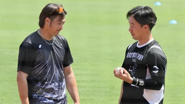 カープ佐藤、初勝利のお祝いにバットを送られる「これで折れても大丈夫かな笑」