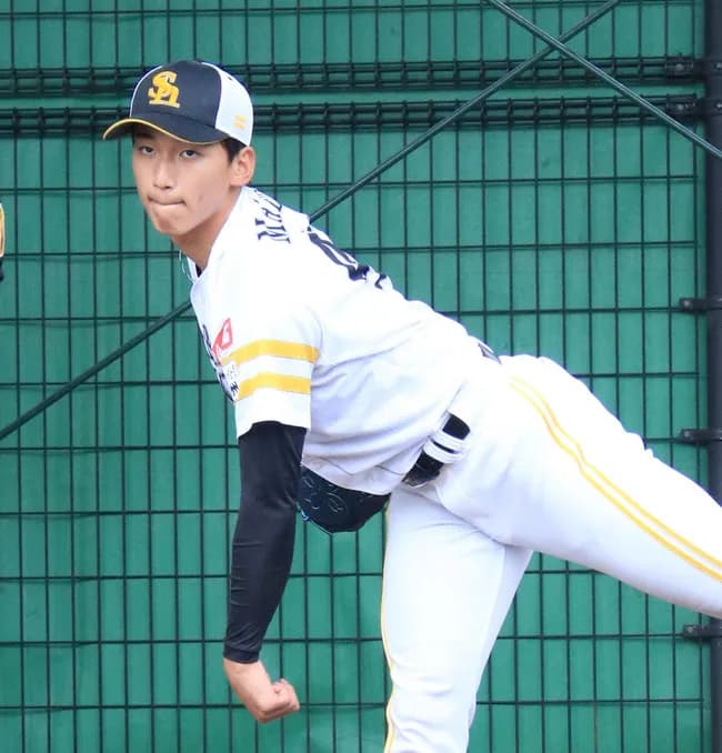 SB前田悠伍(19) 1.17 5勝2敗 53.2回 被打率.208 WHIP0.89 K/BB7.29 (二軍)