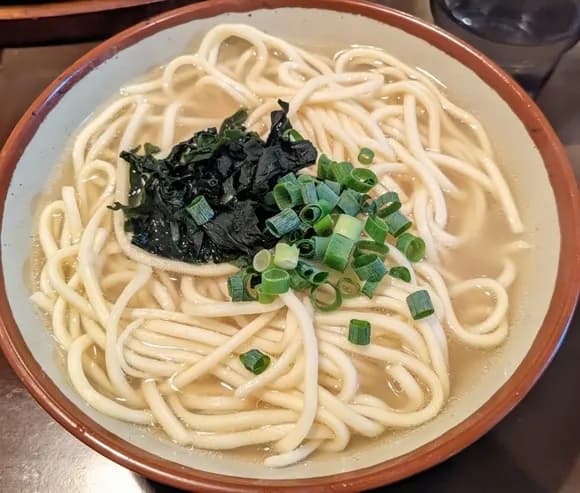 【悲報】沖縄料理←これの評価がめっちゃ分かれる理由ｗｗｗｗｗｗｗ