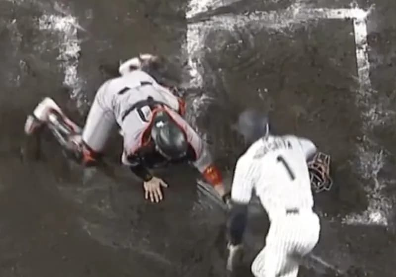 判定が覆った瞬間の森下翔太wwwwwwwwwwwww