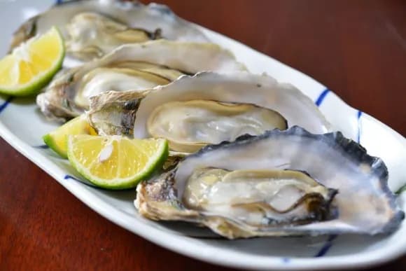 【5大】期待する割に全然上手くない料理「牡蠣」「アサイーボウル」「フグの刺身」「カヌレ」←後一つは?