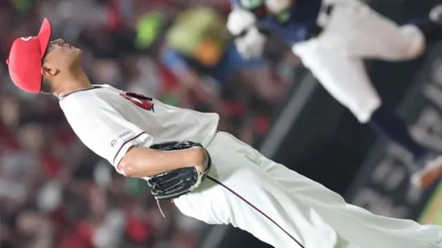 カープがドラ1中村優斗にプロの洗礼。森翔平6回1被弾5失点炎上。滝田3四球も6者凡退！打線は9安打10残塁で完封負け【広島0-5ヤクルト/試合結果】