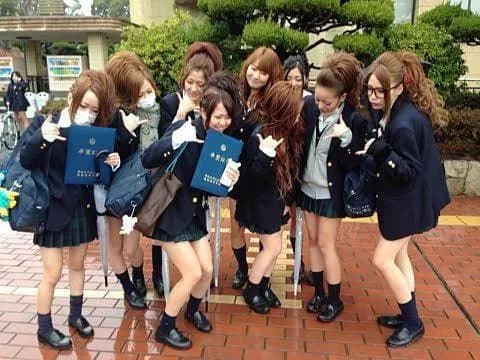 【画像あり】女子中高生グループ特有の「ウチら最強！ｗ」感の正体ｗｗｗｗｗｗ