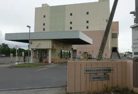 【悲報】彡(^)(^)「モバイルバッテリーは不燃ゴミでポーイw」→ゴミ処理場で火災が相次ぐ・・・・