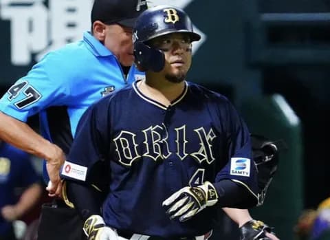 オリ止まらぬ主力の離脱…森友哉が右脚筋損傷で登録抹消