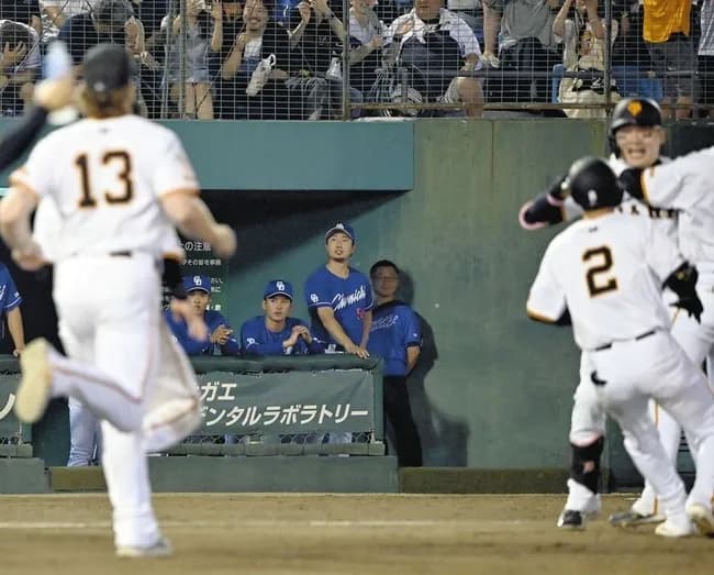 金丸夢斗さん(7回2失点)、9回に抑えが打たれプロ初勝利を逃す「僕も悪い」