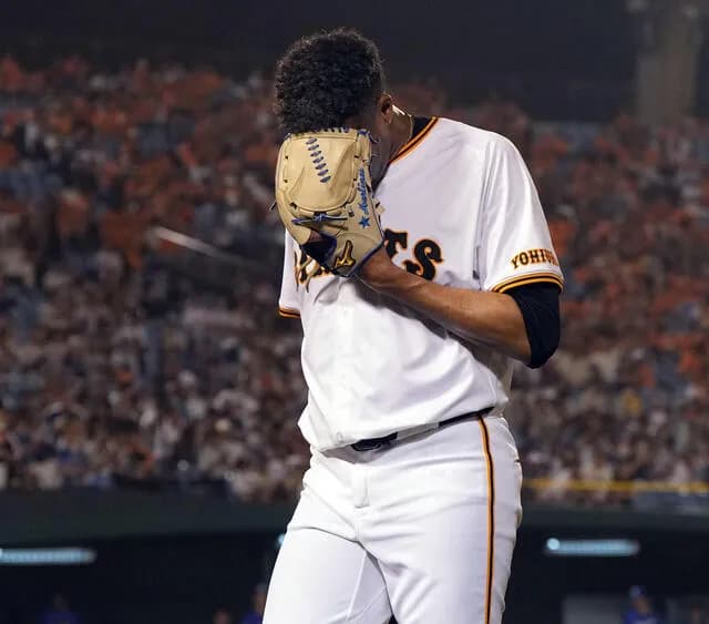 【悲報】ライデル・マルティネスさん、年俸12億超えのクローザーなのに防御率1点台になってしまう