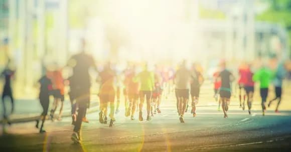 【悲報】昔は余裕だったのに…大人の2キロ走が地獄すぎる