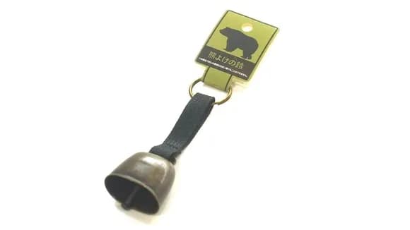 【衝撃】新聞配達中にヒグマに襲われた男性、クマ鈴を持っていた模様・・・・・