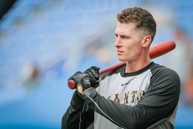 巨人・フルプが左手首負傷　育成から支配下昇格したばかり　二岡ヘッド「様子を見て」