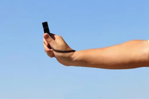 【悲報】サッカーって「オフサイド」とかいうわけわからんルールのせいで競技人口1億人は減っとるよなｗｗｗｗｗｗｗｗｗｗｗｗｗｗｗｗ