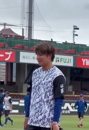 DeNA森原康平投手がマツダスタジアムの1 軍に合流！