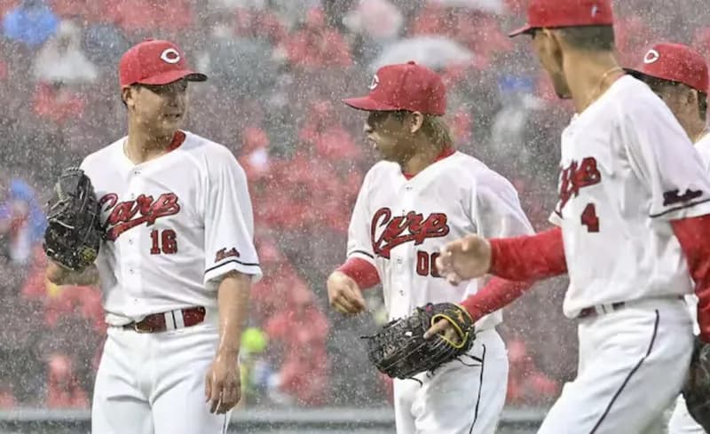 広島vsDeNA、マジで試合終了が24時を超えそう