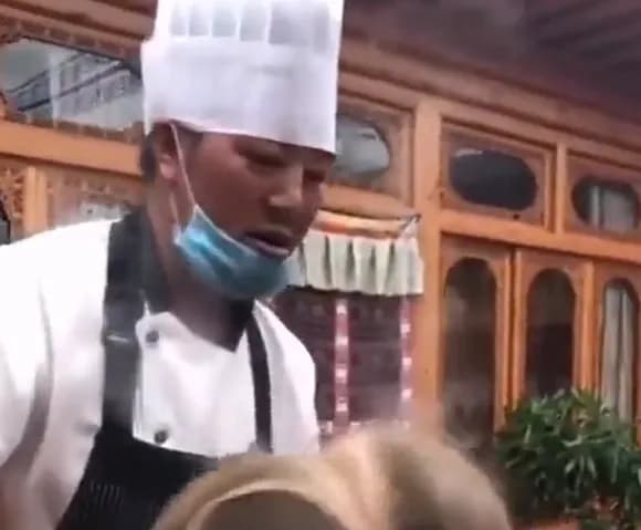 【悲報】海外のレストラン、とんでもないものが提供されるｗｗｗｗｗｗｗｗｗｗ