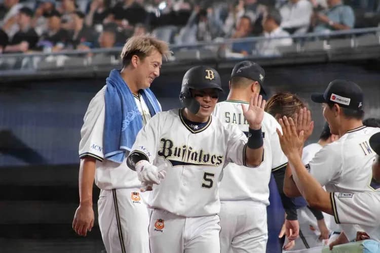 【ハイライト】できる漢は求められてる以上の結果出すんですよ！！西野真弘！鈴木昭汰から技ありバントヒットでバファローズ打線の火を点ける！！