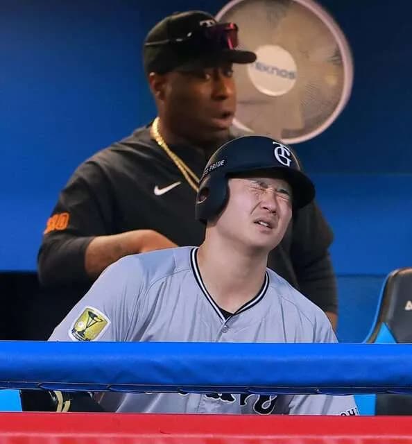 【巨人】泉口と佐々木がジャイアンツ球場でバント練習ｗｗｗｗｗｗｗｗ