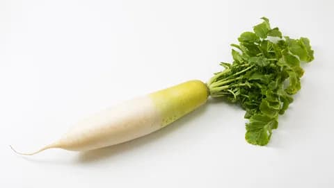 【悲報】野獣先輩、スーパーの野菜コーナーに売られてしまう