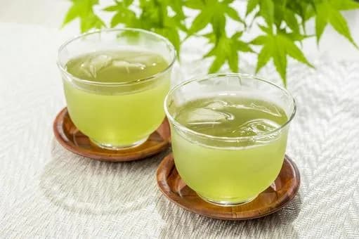 【悲報】馬鹿「冷たいお茶おいしー（ゴクゴク）」←ガチで飲んではいけない飲み物だったｗｗｗｗｗｗｗｗｗｗｗｗｗｗｗｗ