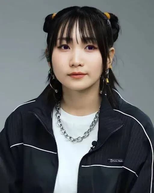 【画像】YOASOBI、irakuちゃんがもはや別人ｗｗｗｗ