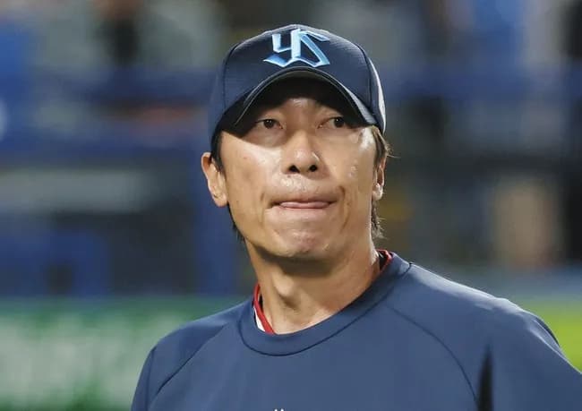 ヤクルト高津監督「山田哲人（.212 5 22 ops.594）は打つ打たない関係なく試合に出る義務がある」