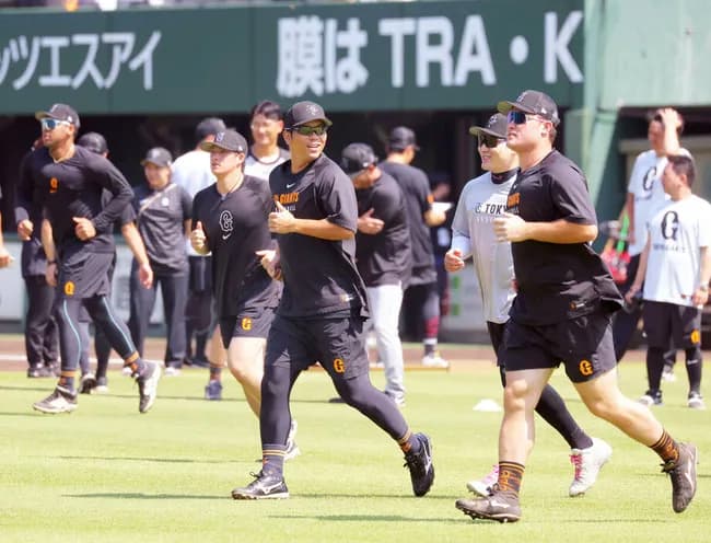 【巨人】小林誠司が登録抹消　大城卓三が１軍練習に合流