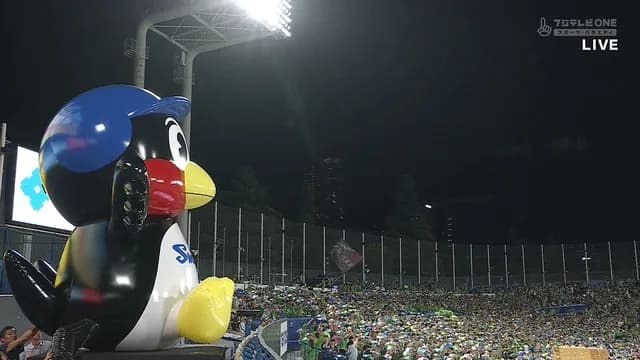 ヤクルト、ここに来て5連勝！ 巨大つば九郎も祝福ｗｗｗｗｗ