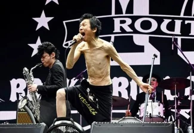 【悲報】最新の甲本ヒロトさん、やせたかなしい姿になる