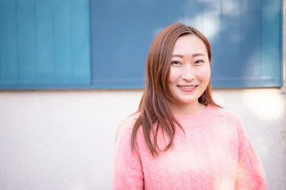 【悲報】仁藤氏、1億稼いだ女性の顔出し報道にブチギレ「人権侵害や！」