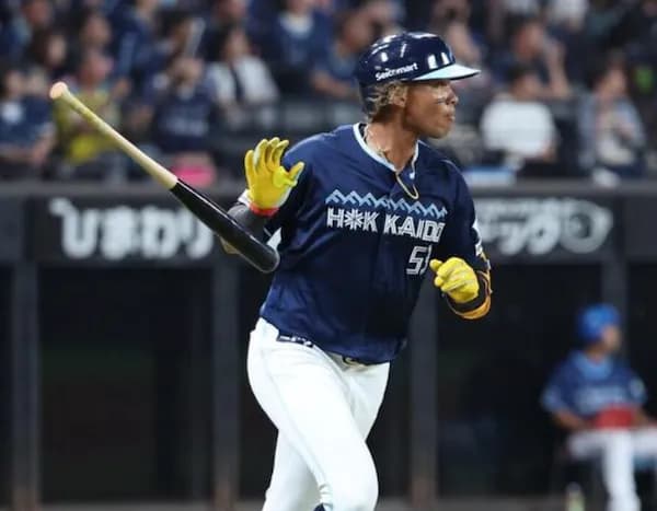 【朗報】水谷瞬、移籍二年目で二桁本塁打を達成してしまう