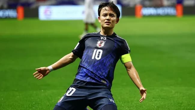 久保建英（24）をイケメンと思う？→きれいに『はい50%』『いいえ50%』と意見が分かれる