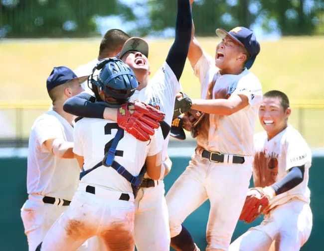 【高校野球】全校２４人中２３人が野球部員…創部８年目の未来富山高校が初聖地、監督は元ヤクルト内野手の長男