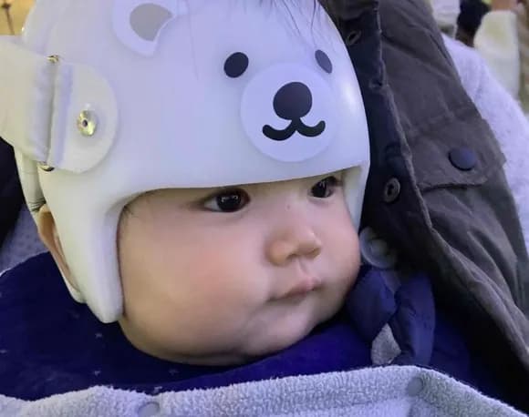 【画像】親ガチャSSRの赤ちゃん、爆誕してしまうｗｗｗｗｗｗｗｗｗ