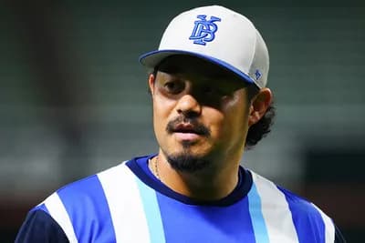 DeNA宮﨑敏郎(36) .260 1本 7失策 OPS.654